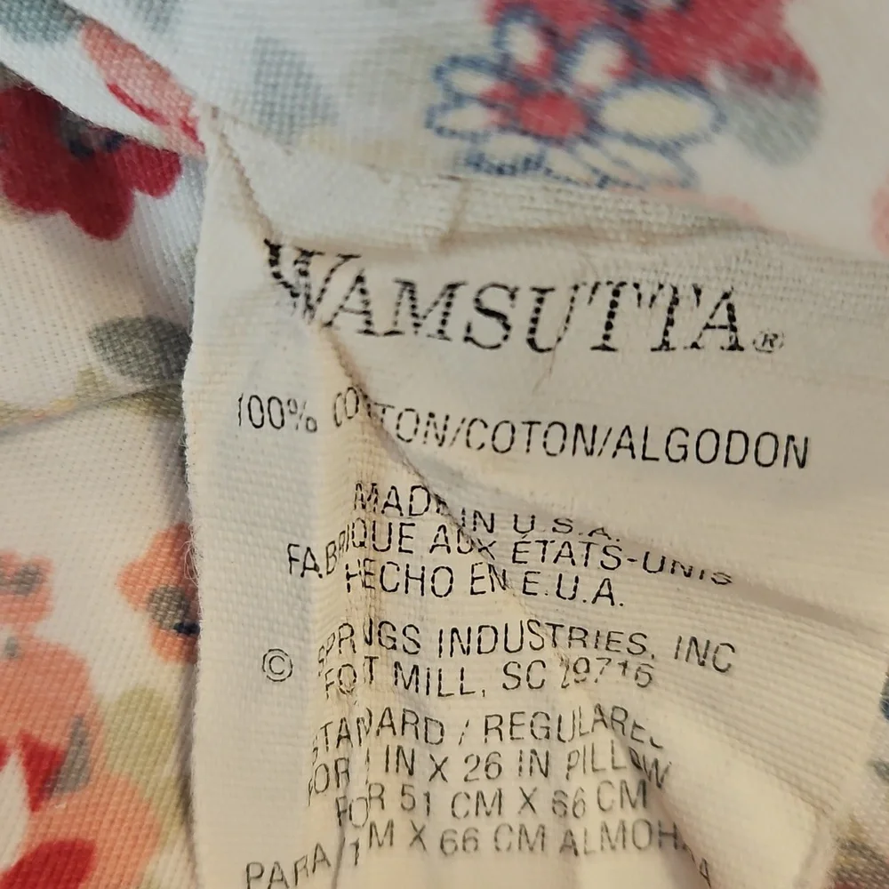 Wamsutta Vintage Floral Pinks Red Cottagecore Cotton Standard Pillow Shams